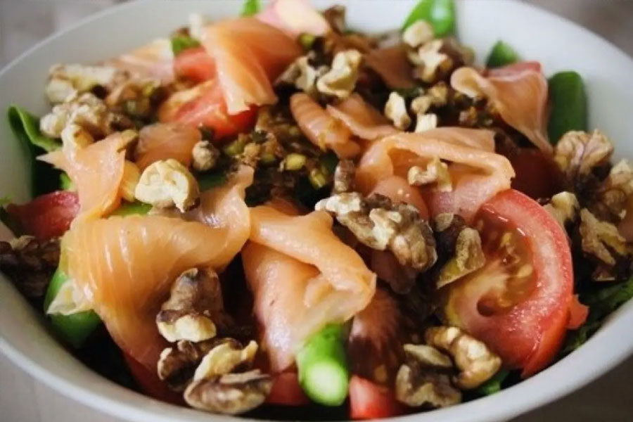 Asparagus Salmon Salad