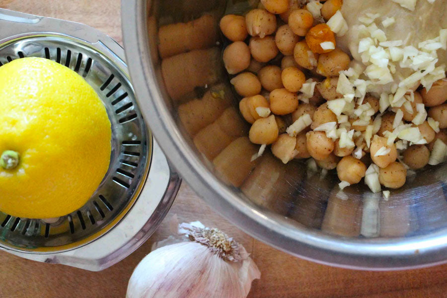 Healthy Turmeric Hummus